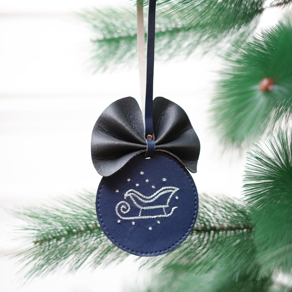 Cactus Leather Festive Decor Handcrafted Christmas Sleigh Bulb (Blue)