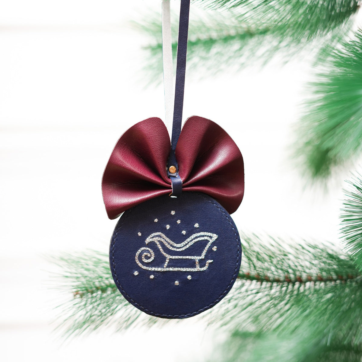 Cactus Leather Festive Decor Handcrafted Christmas Sleigh Bulb (Blue)