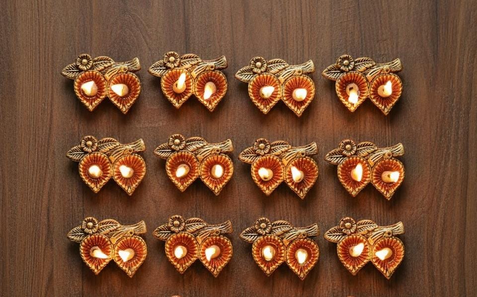 2 Leaf Diya Set – Traditional Decorative Set of 12 Diya – Home Decor on Brown Living™. SKU: D21. Img 3.