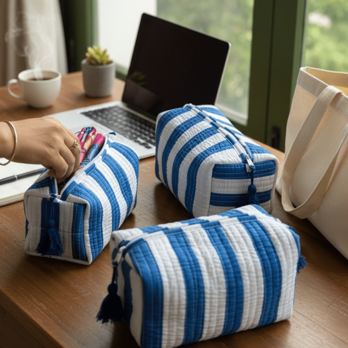 3PC Cotton Quilted Travel Makeup Bag Set Waterproof Lining – Travel Organiser on Brown Living™. SKU: PSHOMESB-1. Img 15.