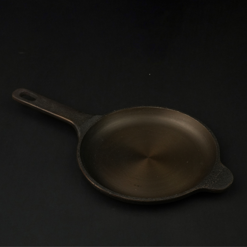 Super Smooth Handmade Cast Iron Omelette Pan