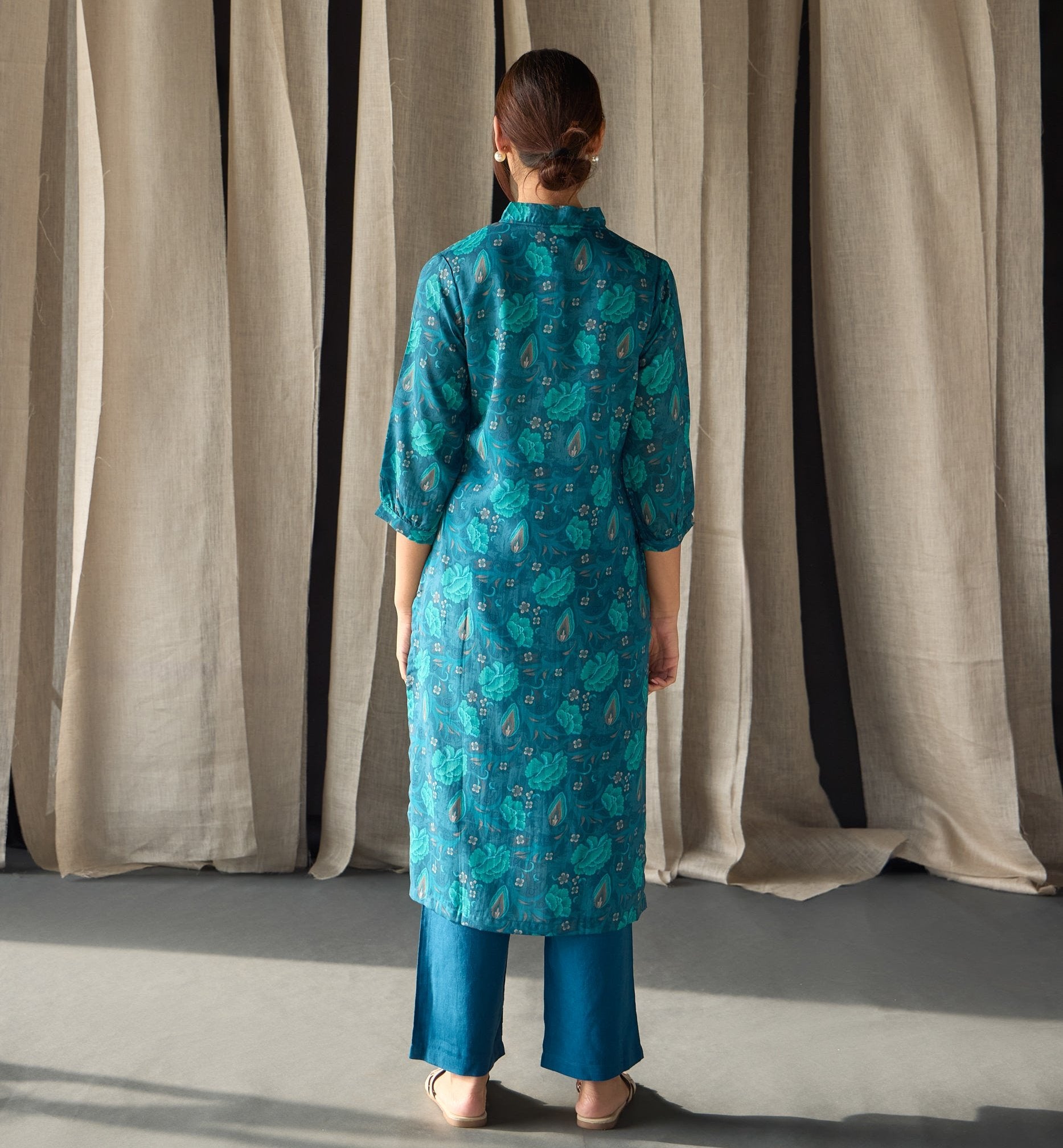 Under - Water Teal Floral Tencel Kurta | Verified Sustainable by Brown Living™