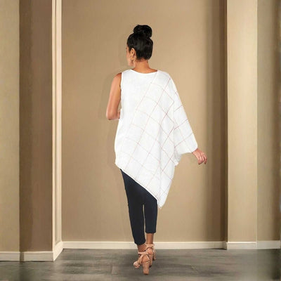 Aivah Top - White Asymmetric Handkerchief Hem in Hemp – Womens Top on Brown Living™. SKU: JDS4004XS. Img 4.