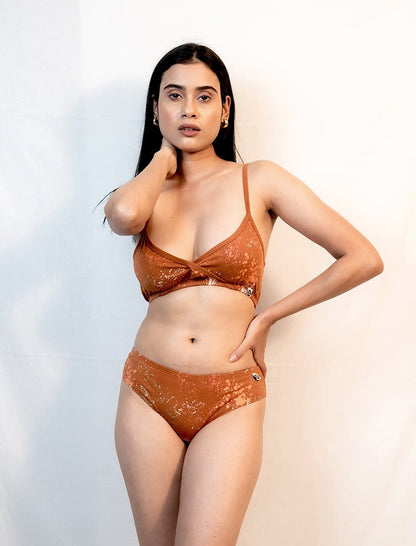 Amber Cotton Lingerie Set – Womens Accessories on Brown Living™. SKU: 008AMORA - TangaBrownSpltrAOP - XS. Img 1.