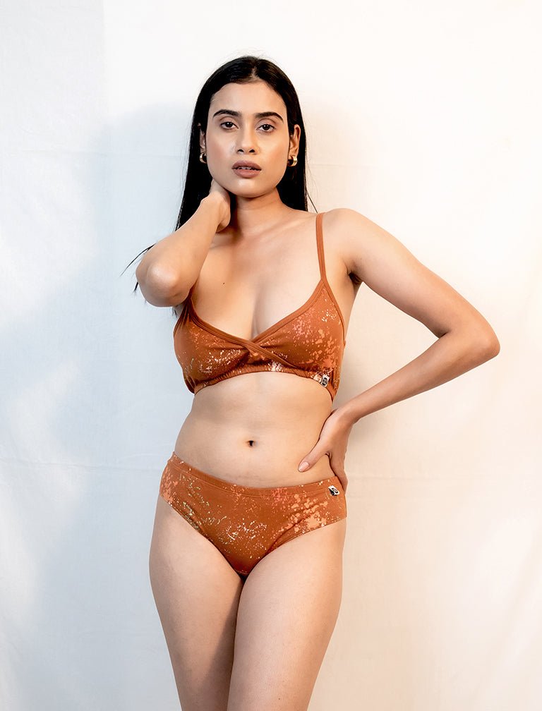Amber Cotton Lingerie Set – Womens Accessories on Brown Living™. SKU: 008AMORA - TangaBrownSpltrAOP - XS. Img 1.
