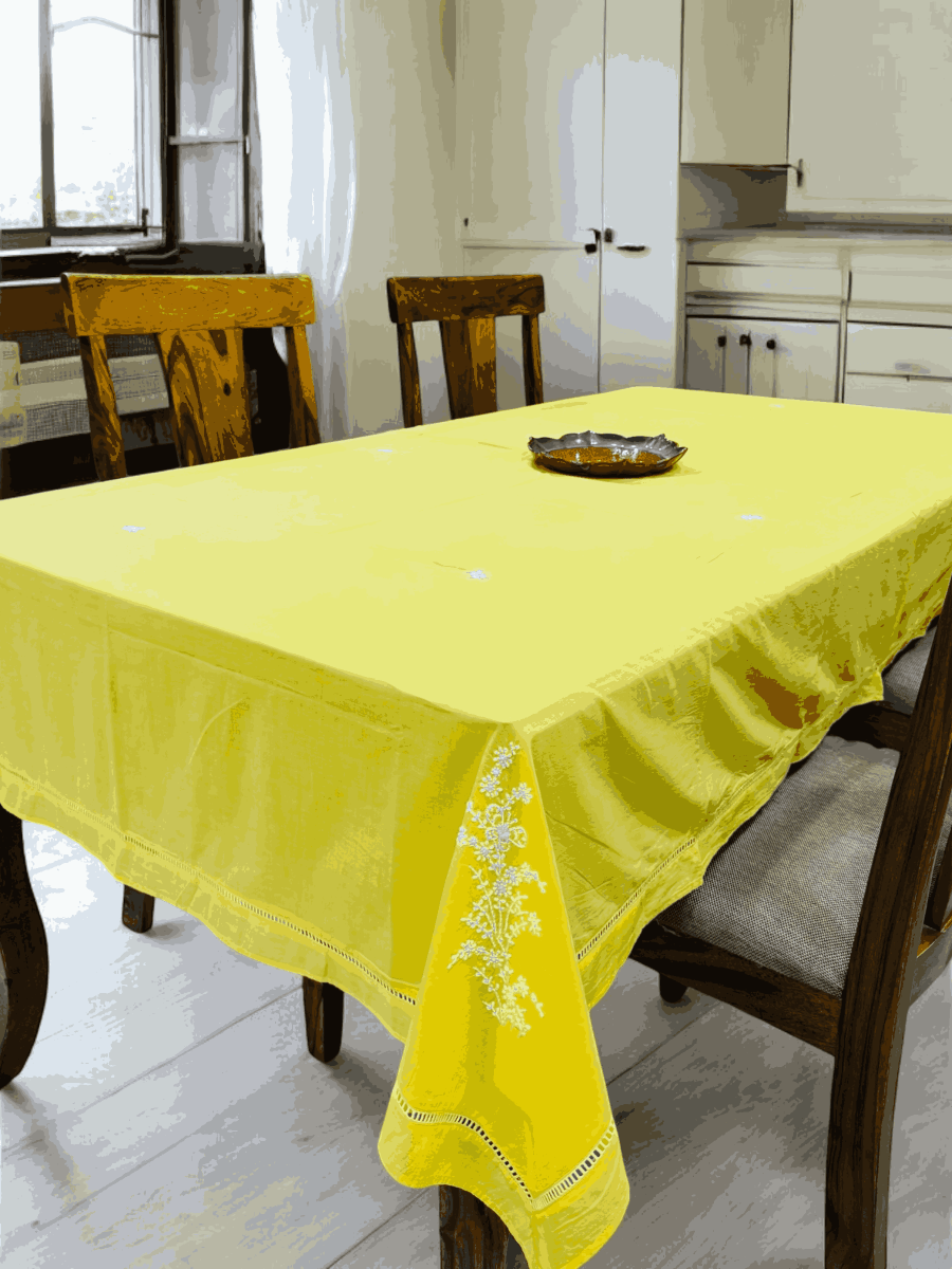 Anthophile Rectangular Table Cloth – Cotton Dining & Home Decor – Table Linens by Inara Home available on Brown Living™. Beige . SKU: INTCW03. Img 4.