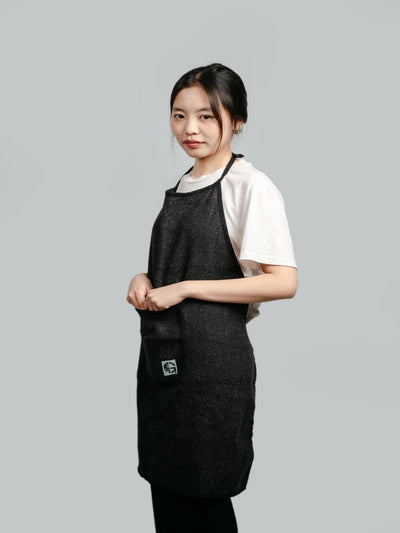 Apron (100% Hemp) Black – Kitchen Organizers on Brown Living™. SKU: OGHA02100hemp. Img 4.