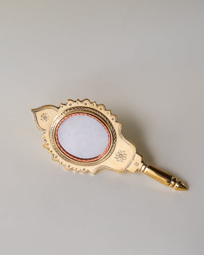Aranmula Kannadi – Small Travel Friendly Handcrafted Metal Mirror – Home Decor on Brown Living™. SKU: ANTAKMLHHG. Img 6.