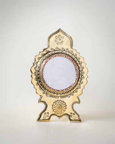 Aranmula Kannadi – Traditional Handcrafted Metal Mirror of Kerala – Home Decor on Brown Living™. SKU: ANTAKMKHHG. Img 1.