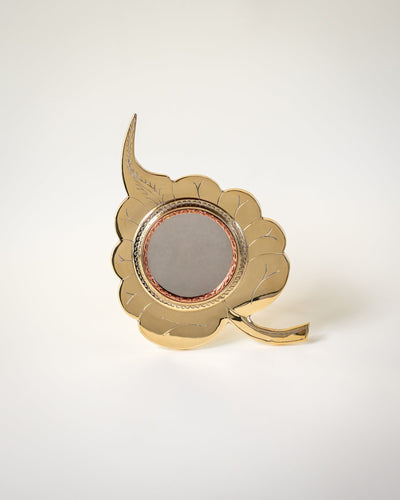Aranmula Kannadi – Traditional Handcrafted Metal Mirror of Kerala – Home Decor on Brown Living™. SKU: ANTAKMKHHG. Img 6.