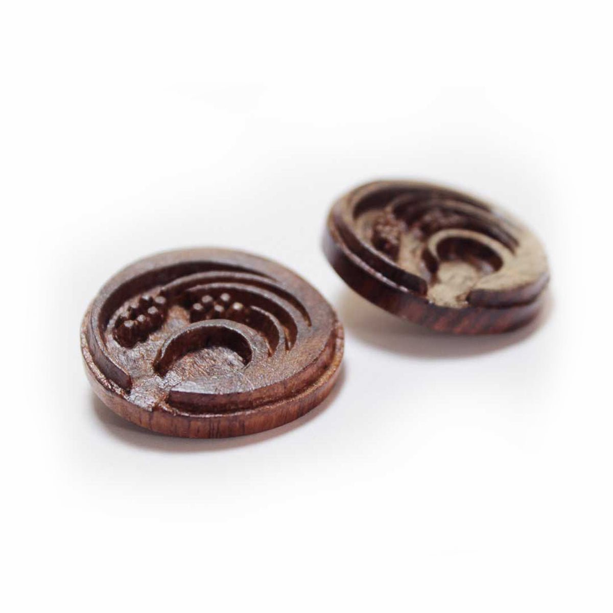 Ardra Rekh Wooden Earrings With Wood Block Carving – Jewellery on Brown Living™. SKU: UARKHWJER006. Img 4.