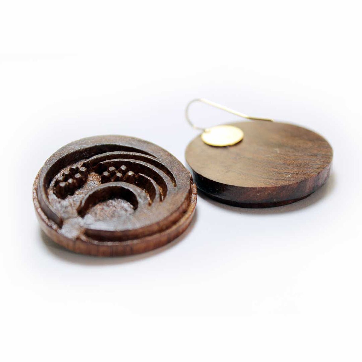 Ardra Rekh Wooden Earrings With Wood Block Carving – Jewellery on Brown Living™. SKU: UARKHWJER006. Img 5.