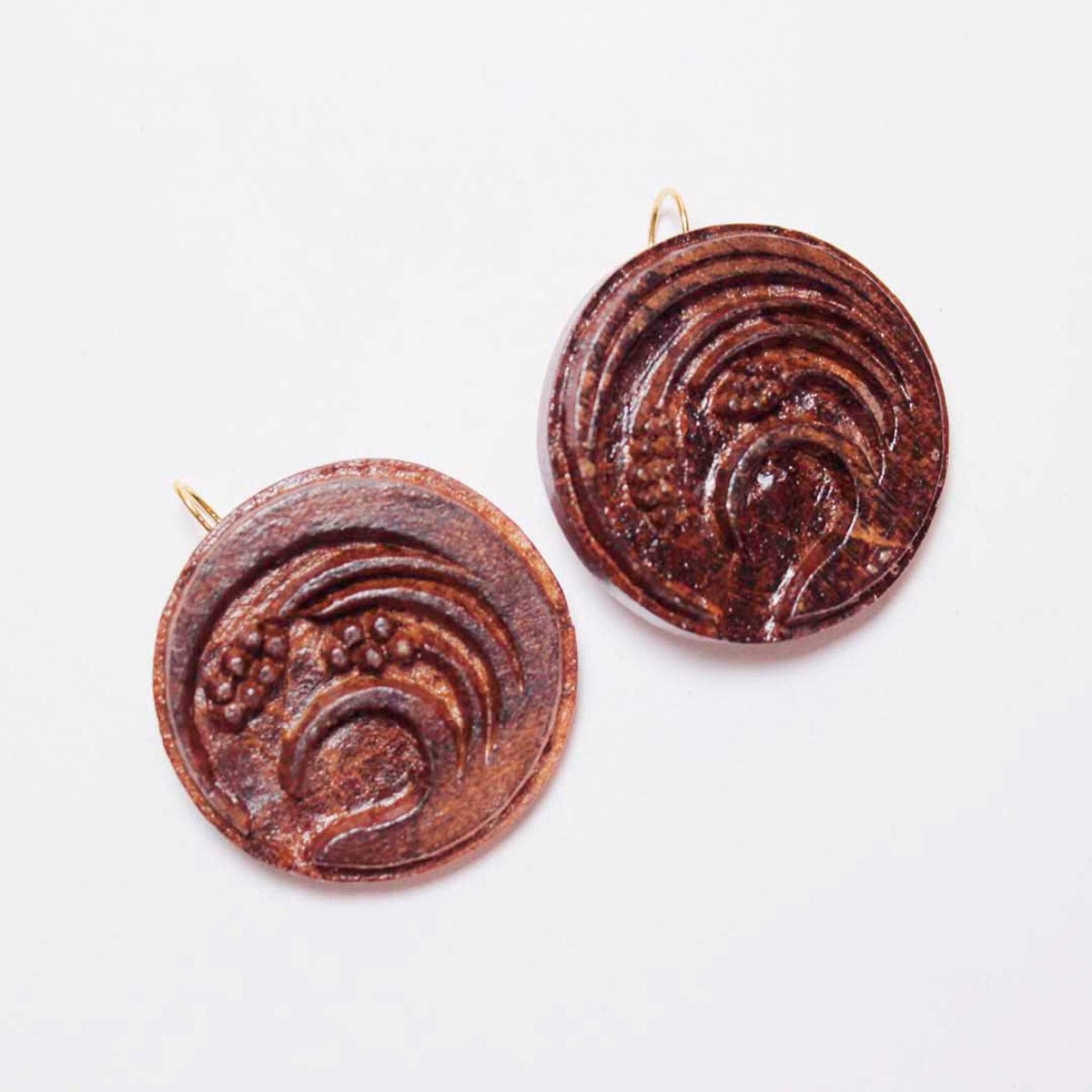 Ardra Rekh Wooden Earrings With Wood Block Carving – Jewellery on Brown Living™. SKU: UARKHWJER006. Img 1.