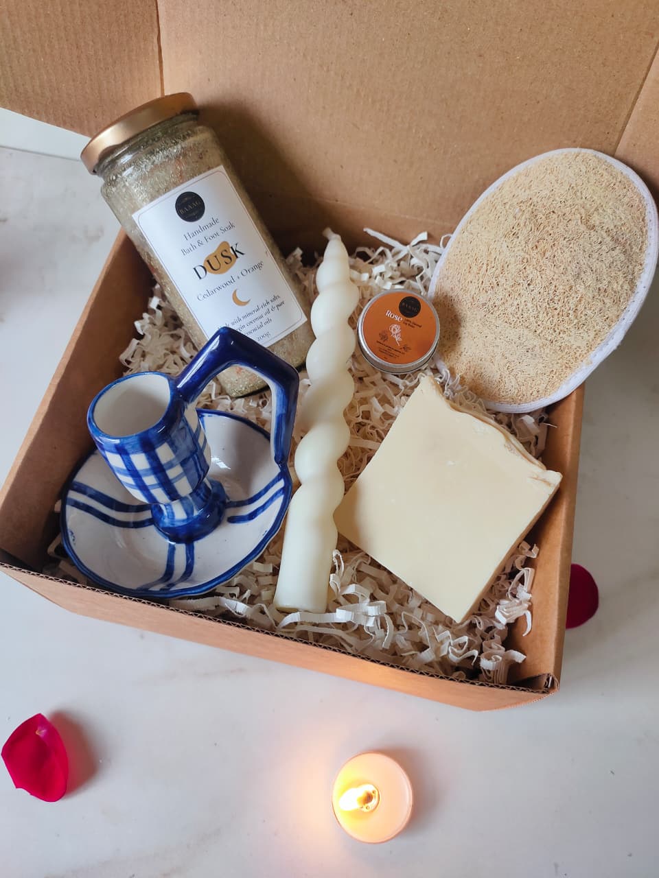 Aromatherapy Spa Gift Hamper | New Year Self - Care Gift Set – Gift Hampers on Brown Living™. SKU: RRWH01. Img 1.