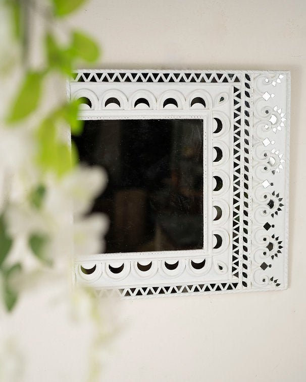 Artisanal Lippan Mirror – Handcrafted Mud & Mirror Wall Decor – Home & Garden on Brown Living™. SKU: ANTALMBHHG. Img 1.