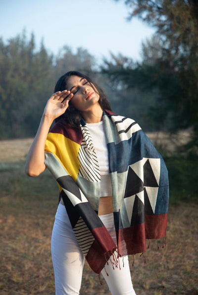Athangudi 100% Natural Ahimsa Eri Peace Silk Scarf – Womens Scarf on Brown Living™. SKU: NAESWT07. Img 1.