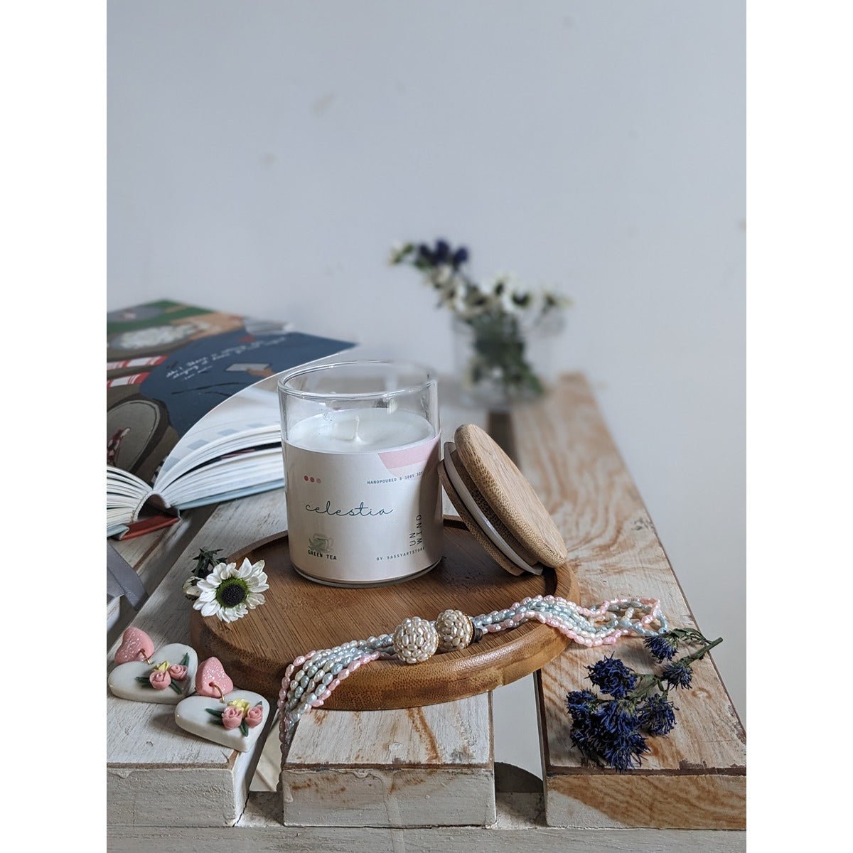 Aura Green Tea Aroma Candle | Soy Wax Candle – Candles & Fragrances on Brown Living™. SKU: SSAS-253LAVR. Img 3.