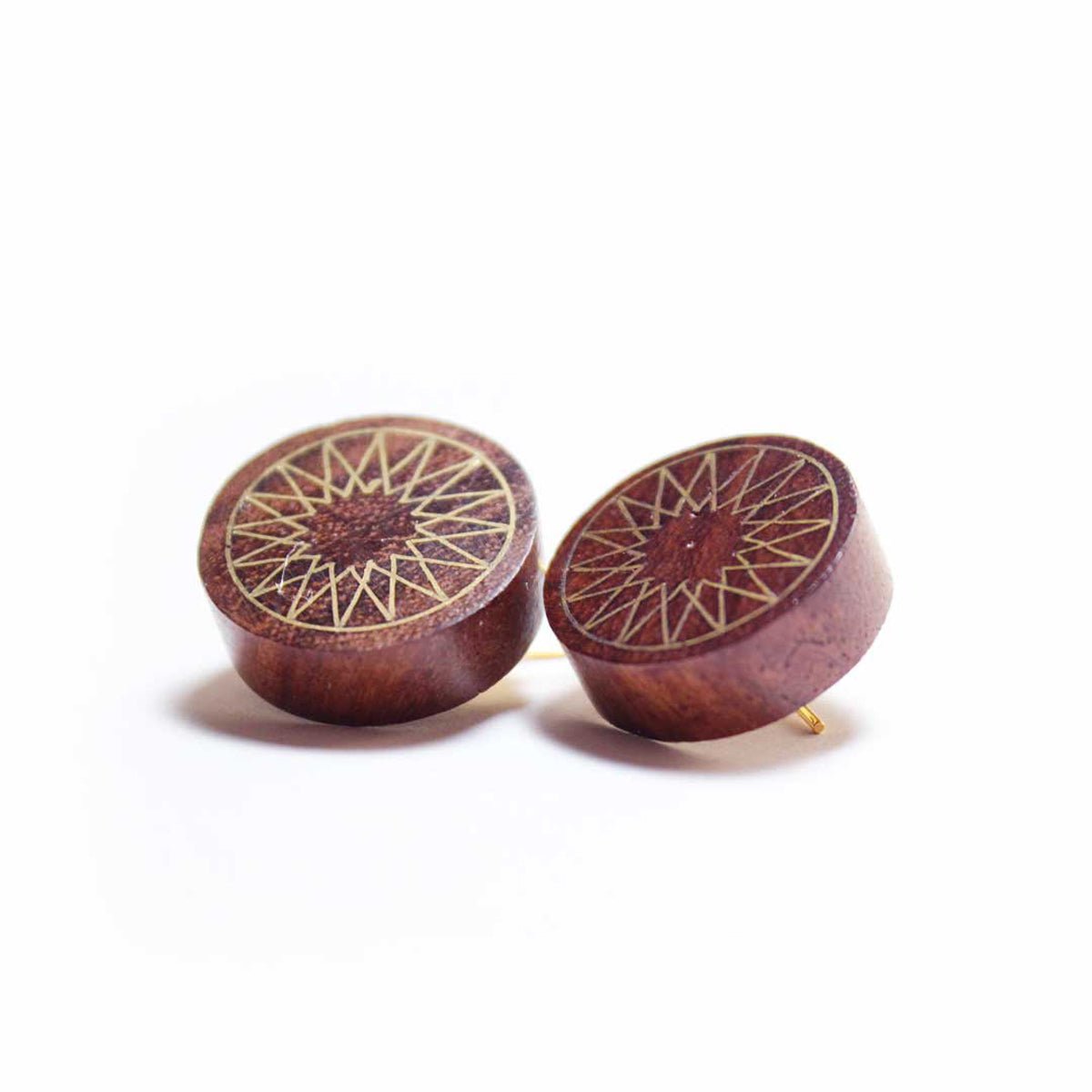Aureola Taarkashi Wooden Earrings – Brass Inlay Craft – Jewellery on Brown Living™. SKU: UATRWJ003. Img 3.