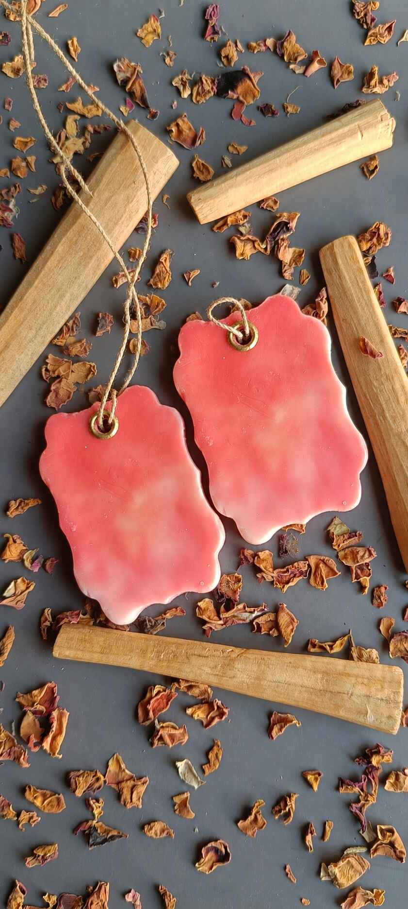 Bakhoor Rose Wax Sachet – Candles & Fragrances on Brown Living™. SKU: BRWS01_N_. Img 7.