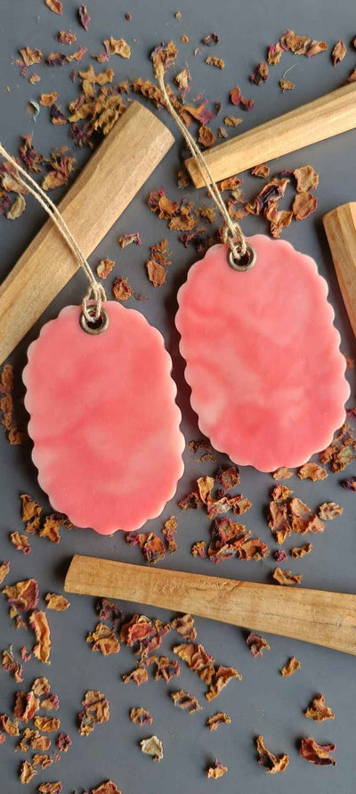 Bakhoor Rose Wax Sachet – Candles & Fragrances on Brown Living™. SKU: BRWS03_N. Img 9.