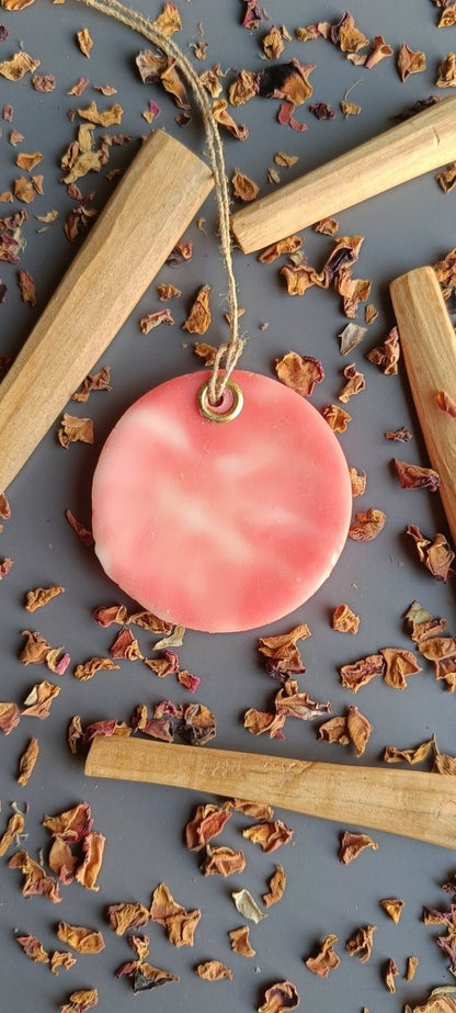 Bakhoor Rose Wax Sachet – Candles & Fragrances on Brown Living™. SKU: BRWS05_N. Img 5.