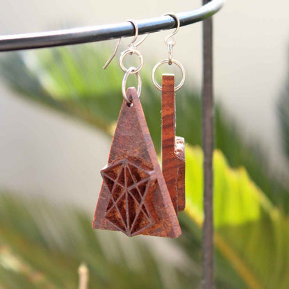 Bharani Rekh Wooden Earrings With Wood Block Carving – Jewellery on Brown Living™. SKU: UARKHWJER010. Img 3.