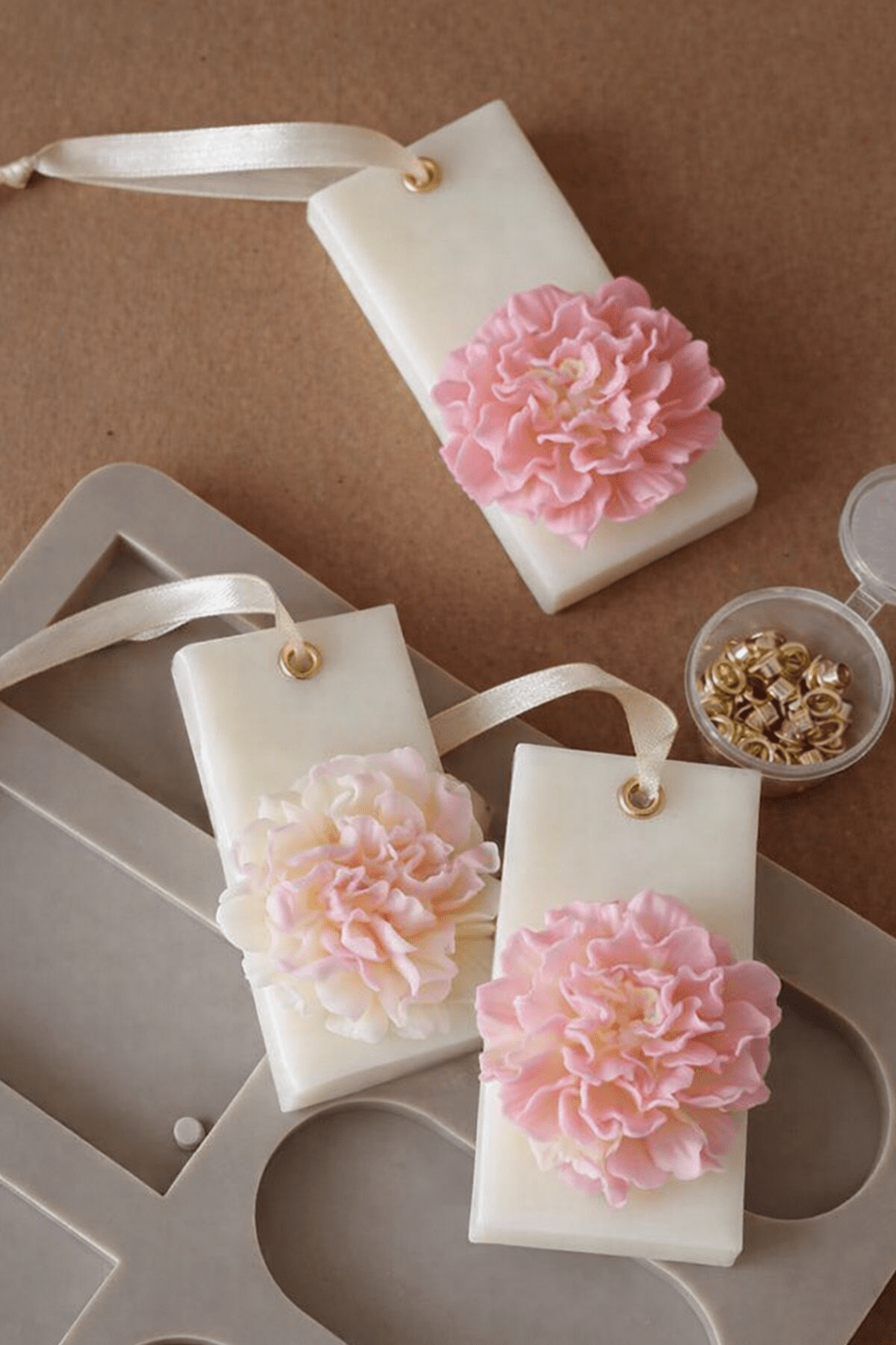 Bloom Wax Fragrance Tablets | Set of 2 Handcrafted Scented Wax Tablets – Candles & Fragrances on Brown Living™. SKU: LUSH_0055. Img 1.