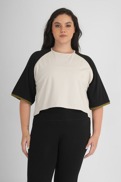 Boxy Fit After Workout T-shirt – Breathable & Relaxed Yoga Wear – Womens T-Shirt on Brown Living™. SKU: ELBRTWHTXS. Img 5.