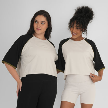 Boxy Fit After Workout T-shirt – Breathable & Relaxed Yoga Wear – Womens T-Shirt on Brown Living™. SKU: ELBRTWHTXS. Img 1.