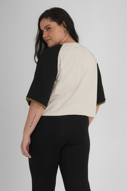 Boxy Fit After Workout T-shirt – Breathable & Relaxed Yoga Wear – Womens T-Shirt on Brown Living™. SKU: ELBRTWHTXS. Img 6.