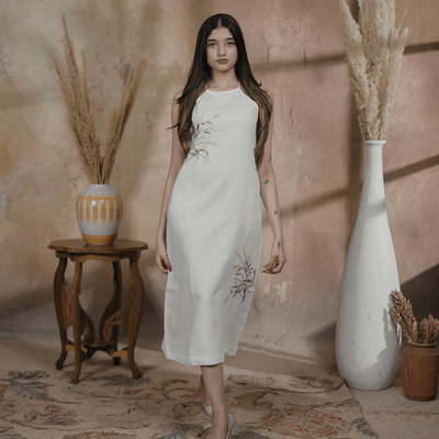 Breeze Line Dress – Lightweight Elegant Dress for Everyday Style – Womens Dress on Brown Living™. SKU: Aayu02. Img 6.
