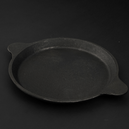Castrong Handmade Cast Iron Fish Fry Pan – Cookware on Brown Living™. SKU: CastIron - Fish - Fry - pan - 1650g - packof1. Img 2.