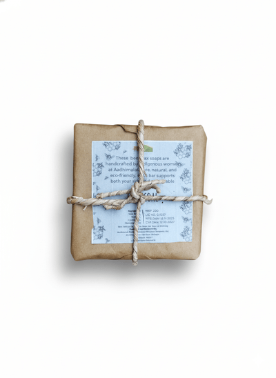 Charcoal Soap | Natural Beeswax & HoneyShield Moisture Bar – Body Soap on Brown Living™. SKU: APPCL-117. Img 3.