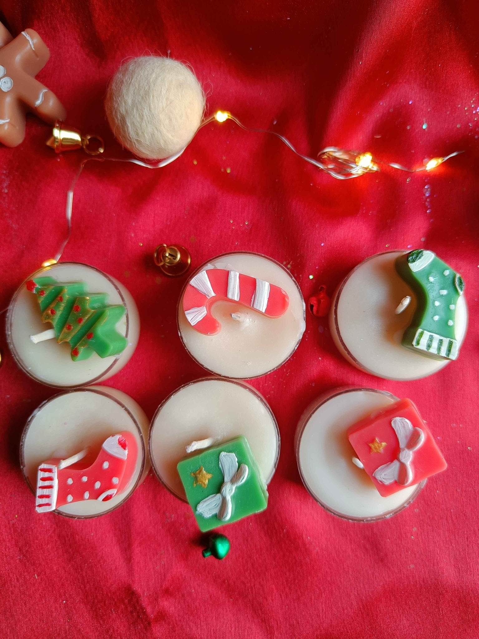 Christmas Tealights – Festive Holiday Candle Set of 6 – Candles & Fragrances on Brown Living™. SKU: CHTS01_N. Img 4.