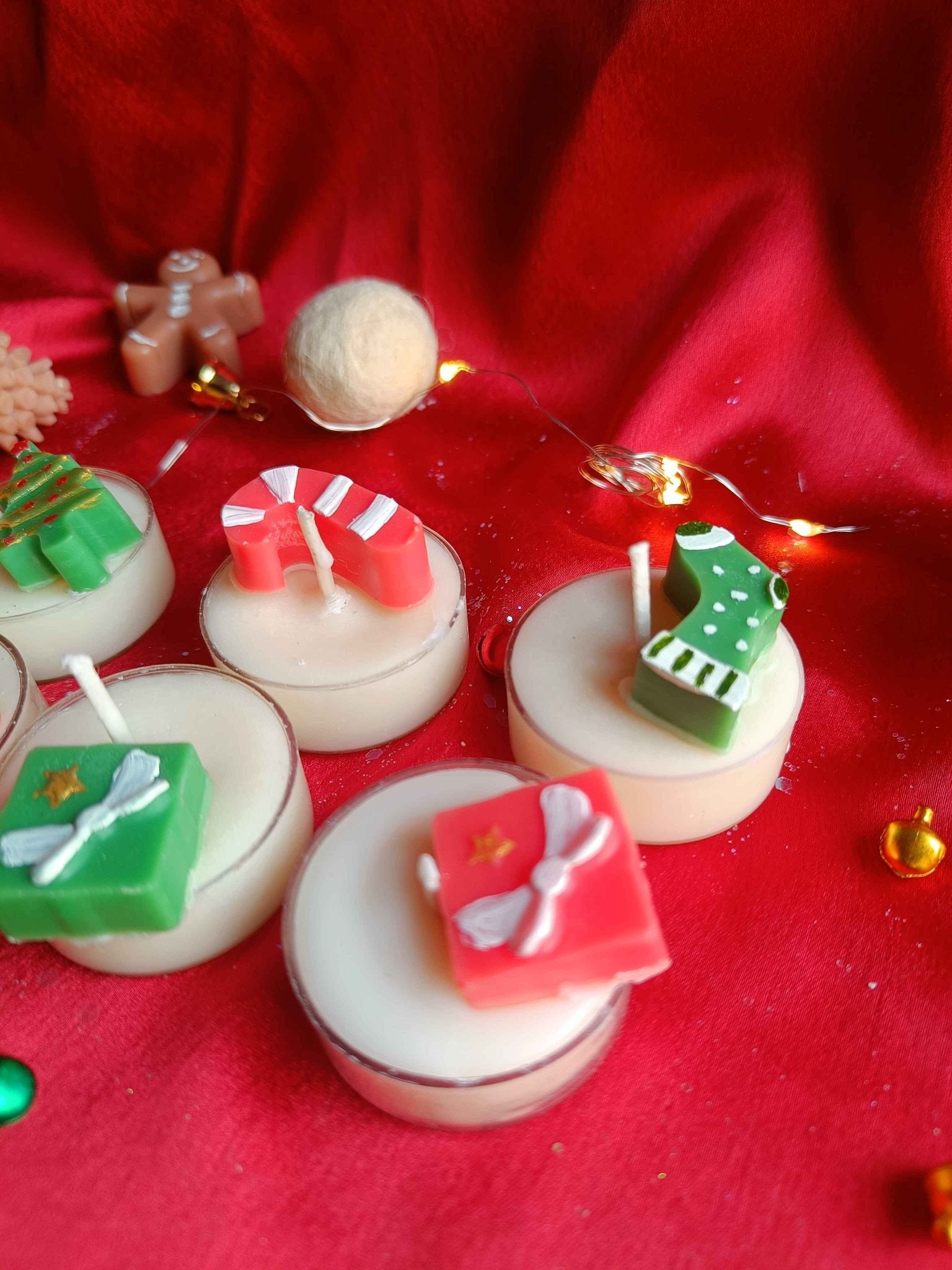 Christmas Tealights – Festive Holiday Candle Set of 6 – Candles & Fragrances on Brown Living™. SKU: CHTS01_N. Img 3.