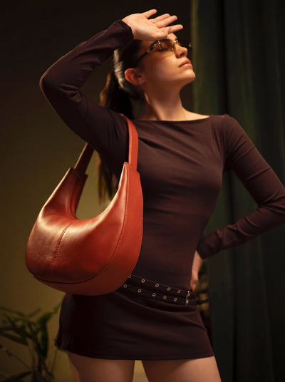Classic Everyday Dune Shoulder Bag – Shoulder Bags on Brown Living™. SKU: EL-SHB-BRN-002. Img 11.