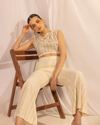 Classic Flared Trousers – Comfortable Everyday Wear – Womens Pants on Brown Living™. SKU: HOA - KAN - 101 - 1. Img 4.