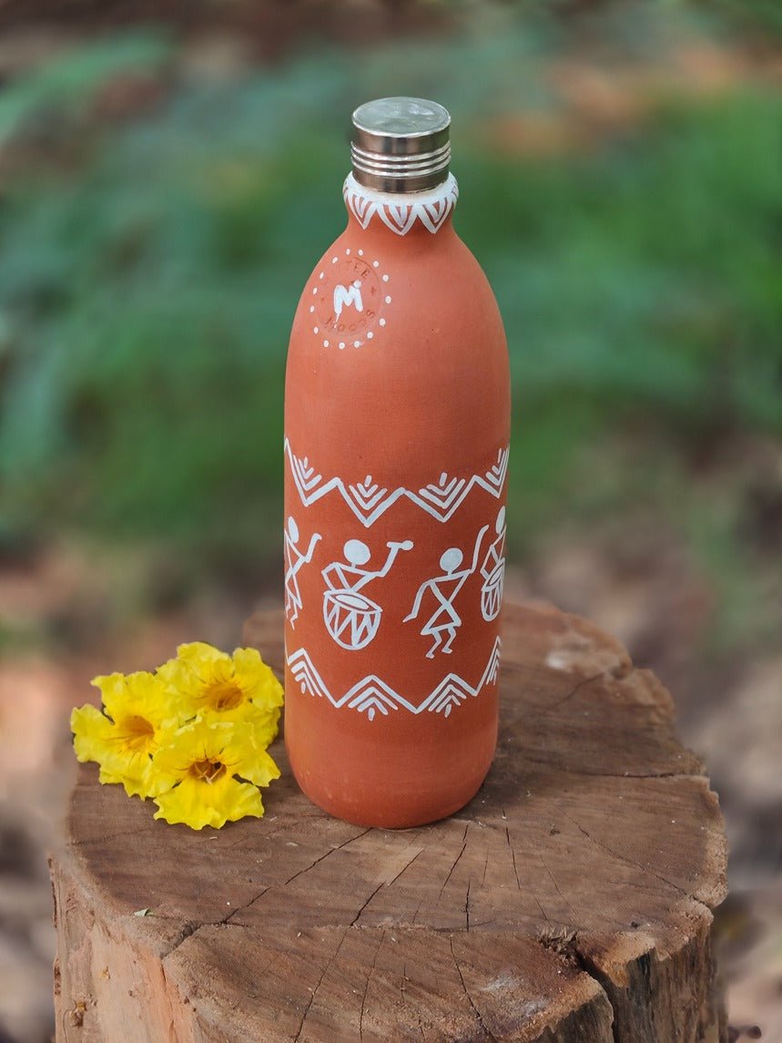 Clay Bottle Steel Cap Hand Painted Modern Warli Art – Bottles & Sippers on Brown Living™. SKU: MM-08-500. Img 4.