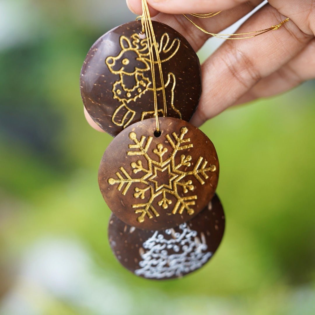 Coconut Shell Christmas Hanging Decorations - Set of 6 – Decor & Artefacts on Brown Living™. SKU: TGAXMASHANGS. Img 6.