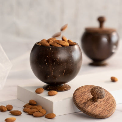 Coconut Shell Container with lid + Small Spoon - 600 ML – Plates & Bowls on Brown Living™. SKU: 173 - 11067 - THENGACONT. Img 2.