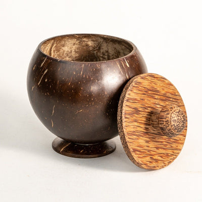 Coconut Shell Container with lid + Small Spoon - 600 ML – Plates & Bowls on Brown Living™. SKU: 173 - 11067 - THENGACONT. Img 3.