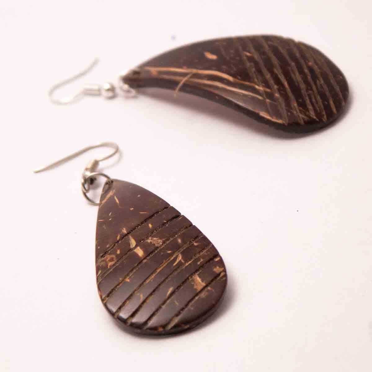 Coconut Shell Earrings / Dangle Earrings – Womens Earrings on Brown Living™. SKU: 306 - 17862 - EGER21. Img 3.