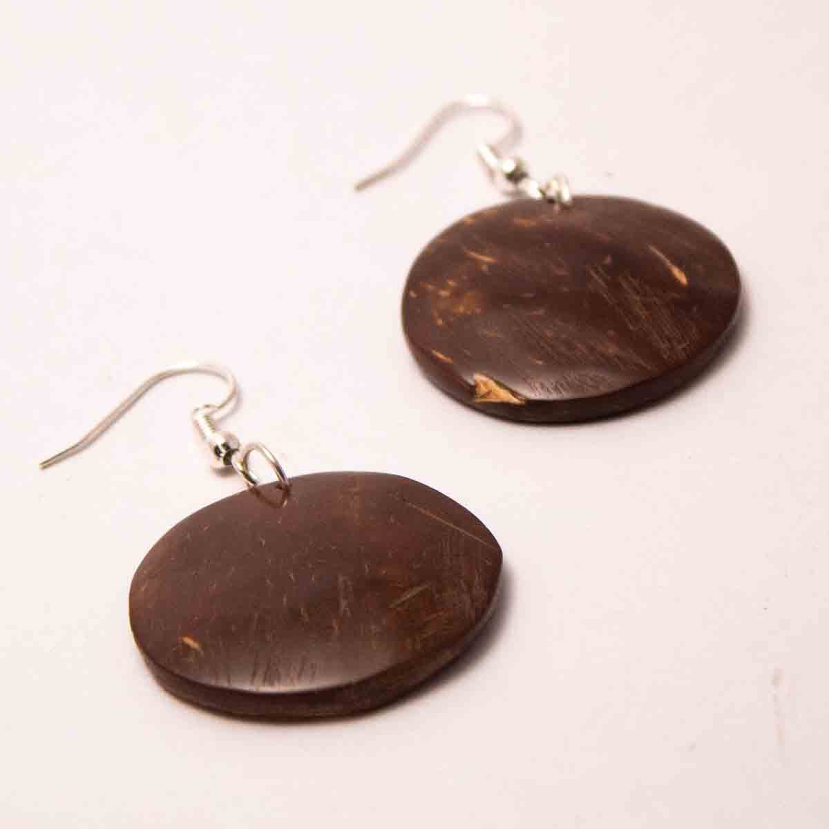 Coconut Shell Earrings Round Shape – Womens Earrings on Brown Living™. SKU: 306 - 17863 - EGER18. Img 3.