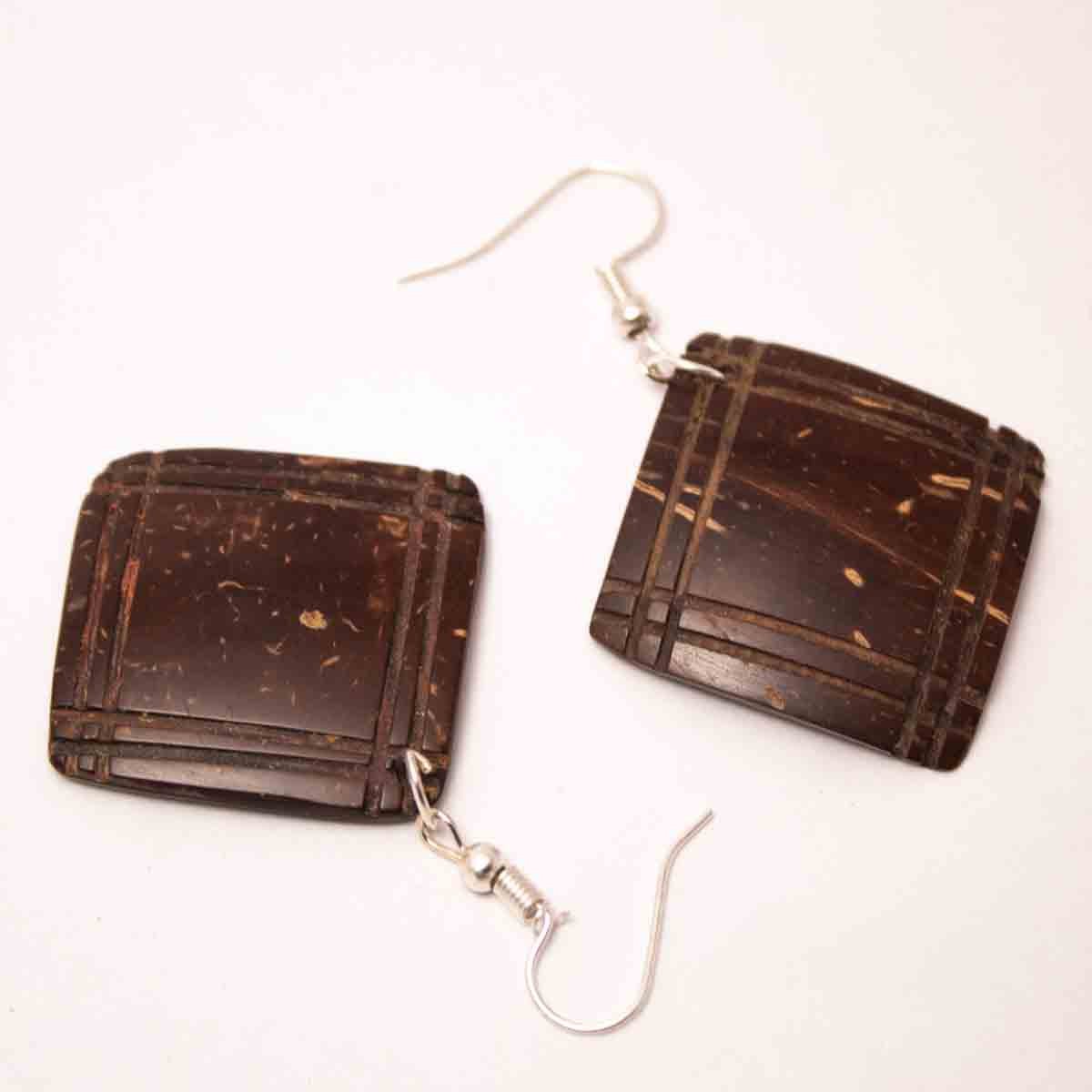 Coconut Shell Earrings Squre Shape – Womens Earrings on Brown Living™. SKU: 306 - 17864 - EGER17. Img 2.