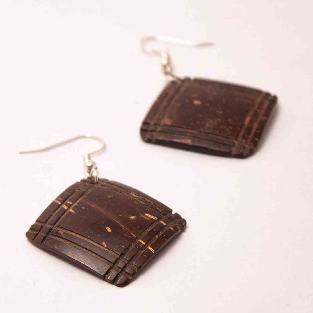 Coconut Shell Earrings Squre Shape – Womens Earrings on Brown Living™. SKU: 306 - 17864 - EGER17. Img 3.