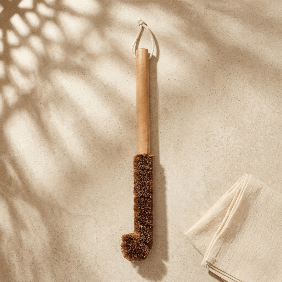 Coir Water Bottle Cleaner with Wooden Handle – Cleaning Products on Brown Living™. SKU: OIKCB01. Img 1.