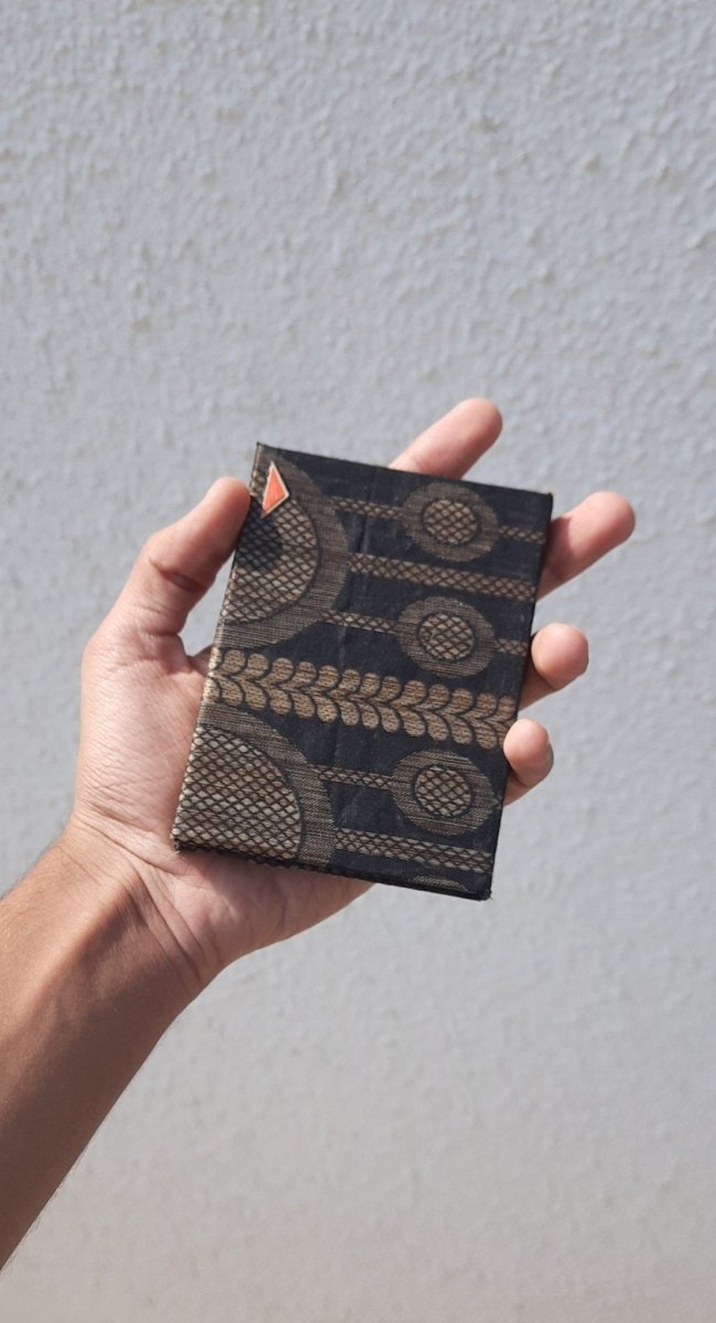 Compact Slim Unisex Wallet for Cards, Cash, Coins | Verified Sustainable by Brown Living™