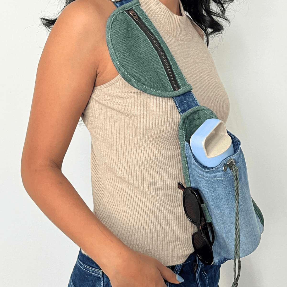 Cotton Crossbody Sling Bag with Bottle Holder – Sling Bag on Brown Living™. SKU: UNBHUJA7003099. Img 4.