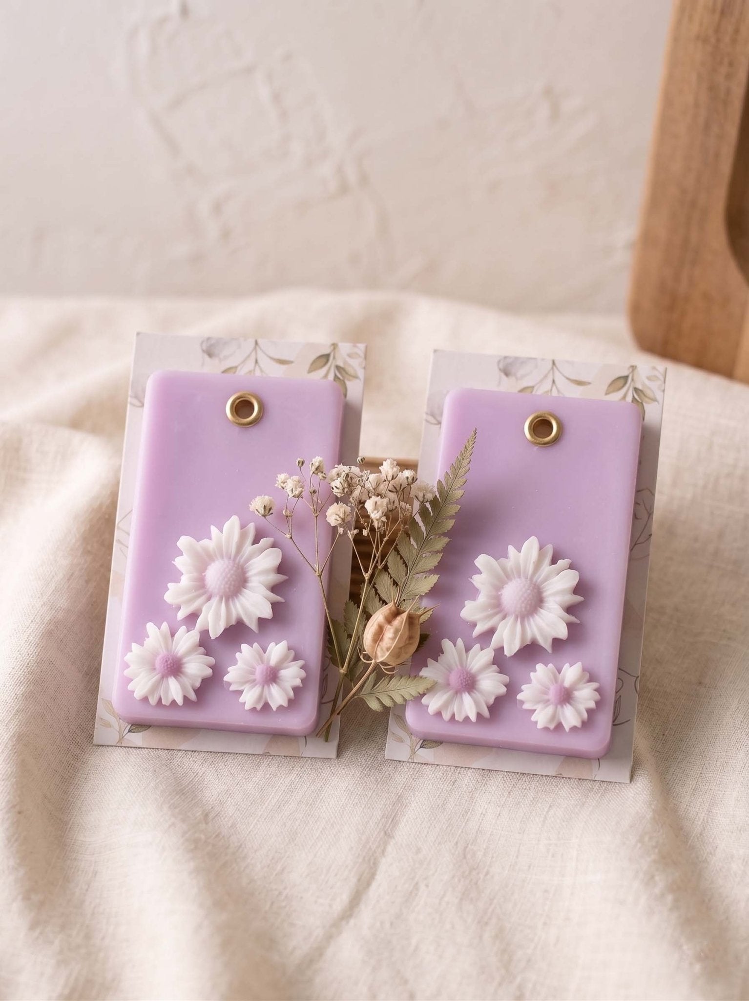 Daisy Scented Soywax Air Freshener Sachet - Daisy 42g – Candles & Fragrances on Brown Living™. SKU: CTC042D2516. Img 8.