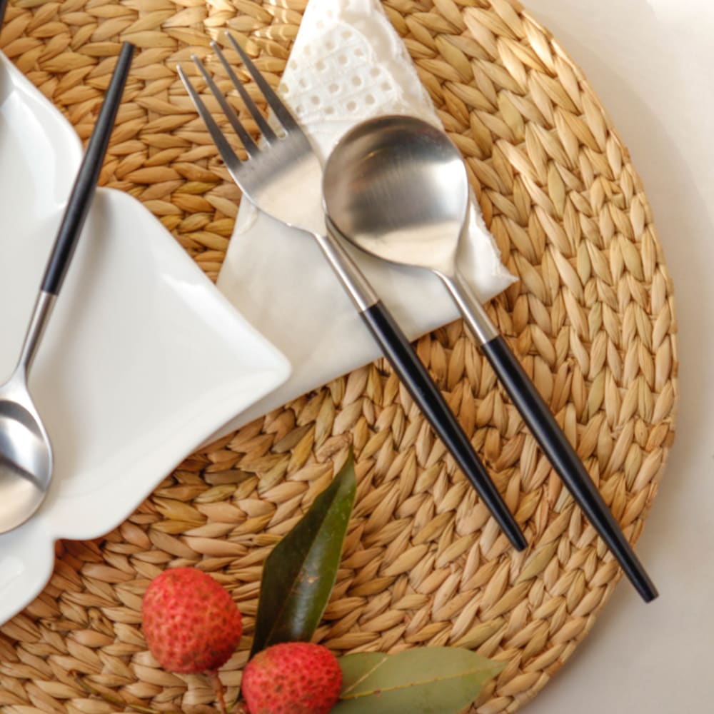 Designer Steel Cutlery – Cutlery Kit by ONEarth available on Brown Living™. Golden & White . SKU: OEP312a. Img 4.